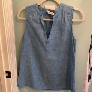 Vineyard Vines light denim linen sleeveless shirt.